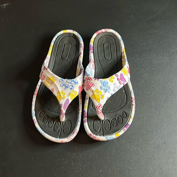 Pet Paws Flip Flops Size 39 - Picture 1 of 6